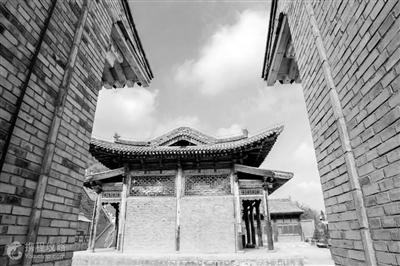 蘭州莊嚴(yán)寺，曾經(jīng)是一位帝王的皇宮內(nèi)苑