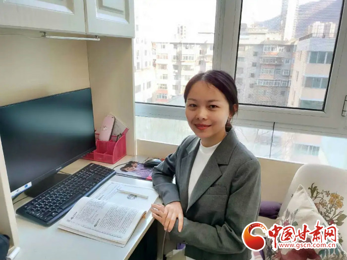 【三八特刊·“疫”線(xiàn)師情】她，顧念每一個(gè)跳動(dòng)的生命