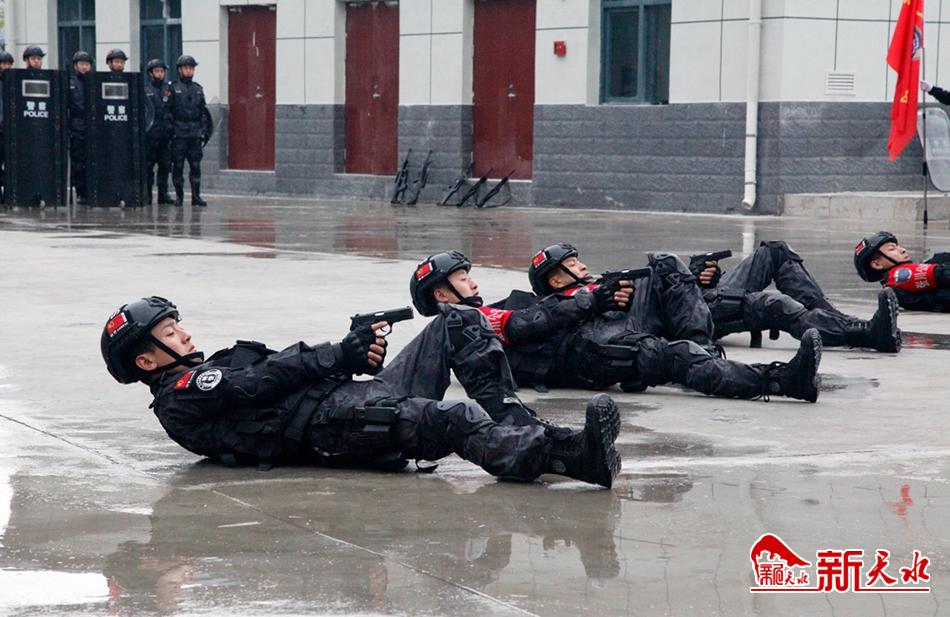 天水市開(kāi)展反恐防暴處突實(shí)戰(zhàn)拉動(dòng)演練