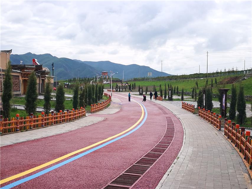 甘肅甘南州夏河縣安果村：吃上“旅游”飯，安心奔小康