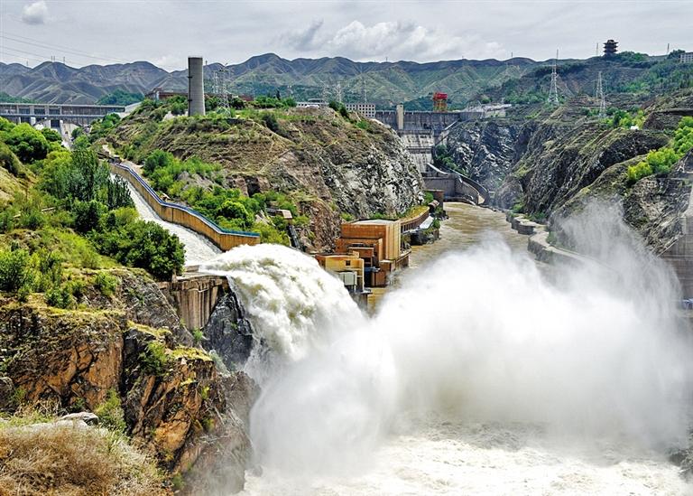 黃河蘭州段2020年第1號(hào)洪水襲來昨日最高流量已達(dá)2780立方米/秒