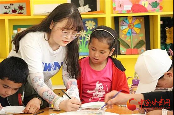 關(guān)愛山區(qū)的孩子 西北師大學(xué)子在東鄉(xiāng)、會寧開展體育美育浸潤行動活動