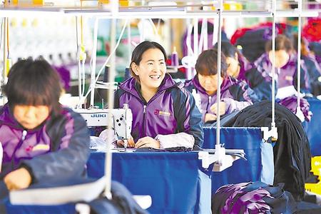 【抓“六穩(wěn)” 促“六?！薄糠€(wěn)就業(yè)有良策 保就業(yè)出實招——甘肅省全力以赴支持穩(wěn)定就業(yè)確保就業(yè)形勢總體穩(wěn)定