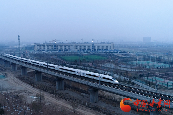 銀西高鐵全線通過安全評(píng)估 12月底正式開通運(yùn)營(yíng)