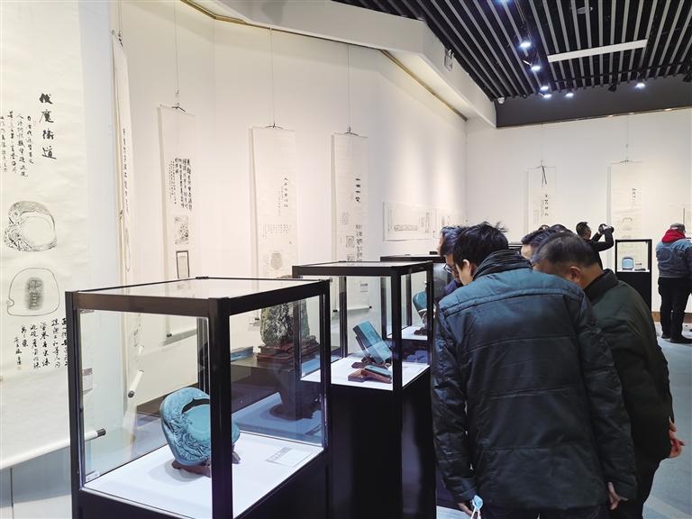 “非遺精品洮硯傳拓題跋藝術(shù)展”開展 洮硯雕刻、傳拓、拓片題跋集中亮相甘肅藝術(shù)館