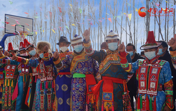 肅南：分紅啦分紅啦！南溝村村民喜領(lǐng)43.3萬元