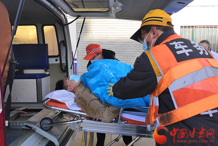 19分鐘緊急救援，永登車站為旅客開辟生命通道
