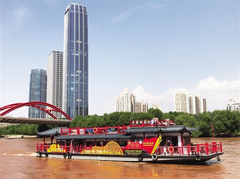 流動(dòng)紅色專(zhuān)線(xiàn) 感受紅色氣息