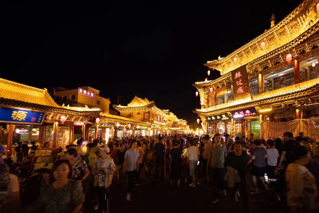 古風(fēng)、華美、浪漫、美味……現(xiàn)實(shí)版“清明上河圖”，就在這里！