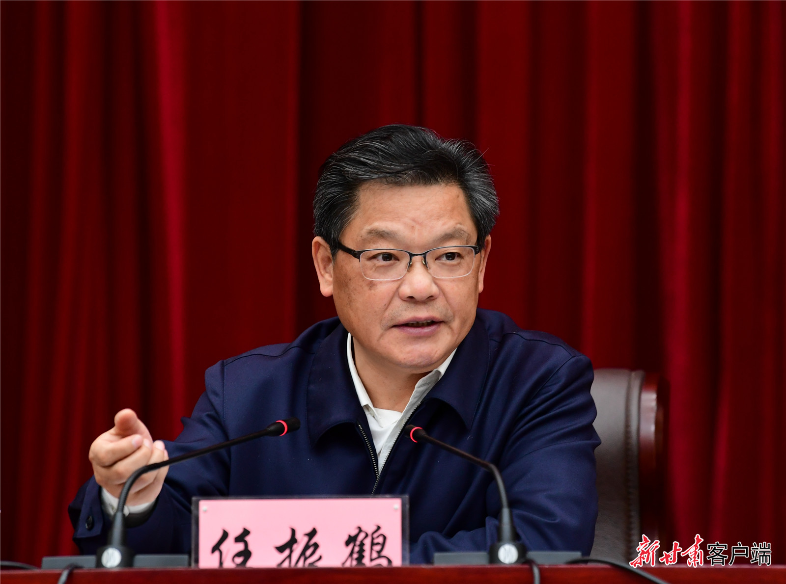 任振鶴在全省新型城鎮(zhèn)化工作推進會議上強調(diào)：凝心聚力抓落實、蹄疾步穩(wěn)向前進，奮力推進新型城鎮(zhèn)化建設(shè)再上新臺階