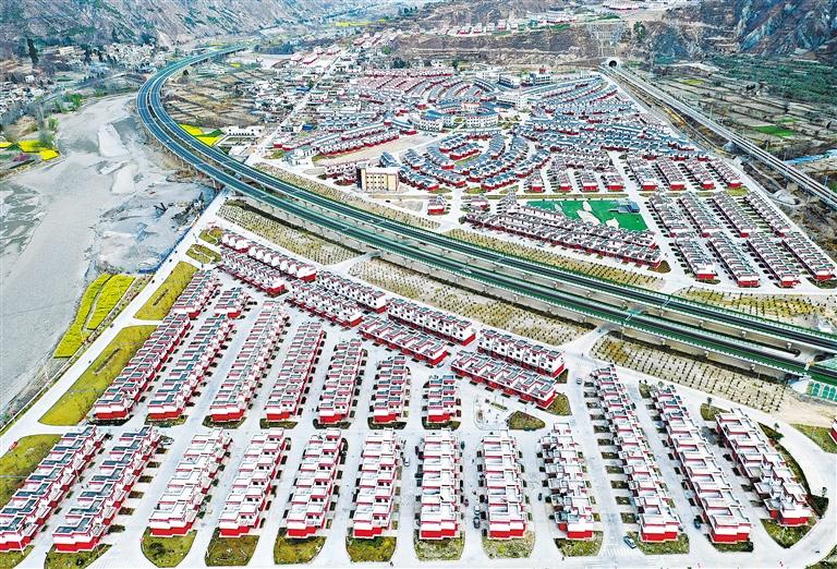 【向總書(shū)記報(bào)告】鞏固脫貧成果 推進(jìn)鄉(xiāng)村振興