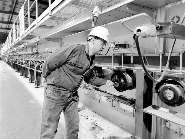 高溫下的堅守，讓世界變得更“透明”