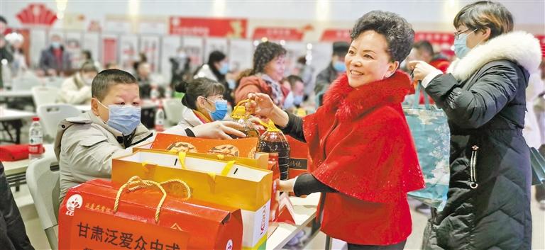 身殘志堅的郭淑芳與愛同行37年 點一盞燈，照亮別人也照亮自己