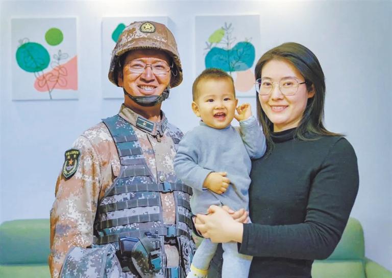 蘭州市退役軍人事務(wù)局舉行清明代祭掃儀式 陳紅軍烈士父親給兒子寫來寄語 “你是祖國的好兒女，也是我們的驕傲”