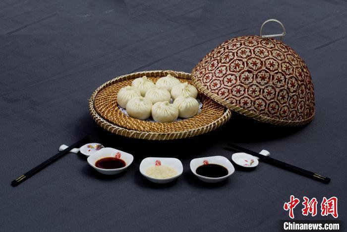 圖為甘肅臨夏回族自治州美味——河州包子。(資料圖) 臨夏州委宣傳部供圖