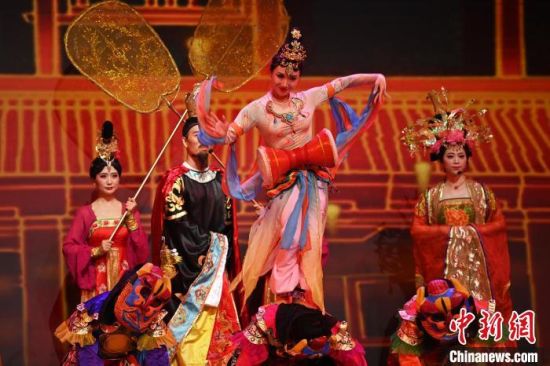 2023年第六屆敦煌文博會期間，系列演藝上演。(資料圖)李亞龍 攝
